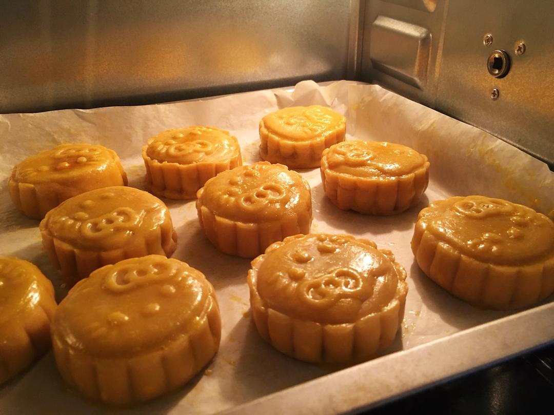 广式莲蓉蛋黄月饼