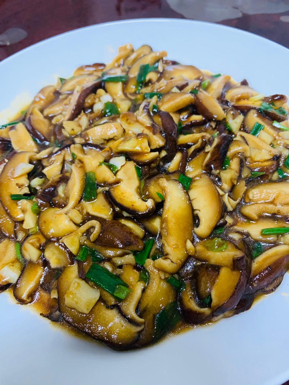 鲜嫩多汁，比鲍鱼还好吃红烧香菇