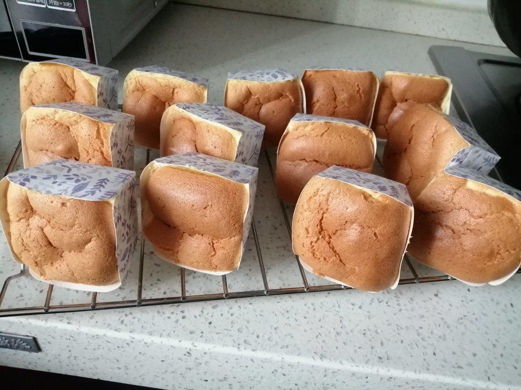 纸杯蛋糕 8寸戚风蛋糕的量