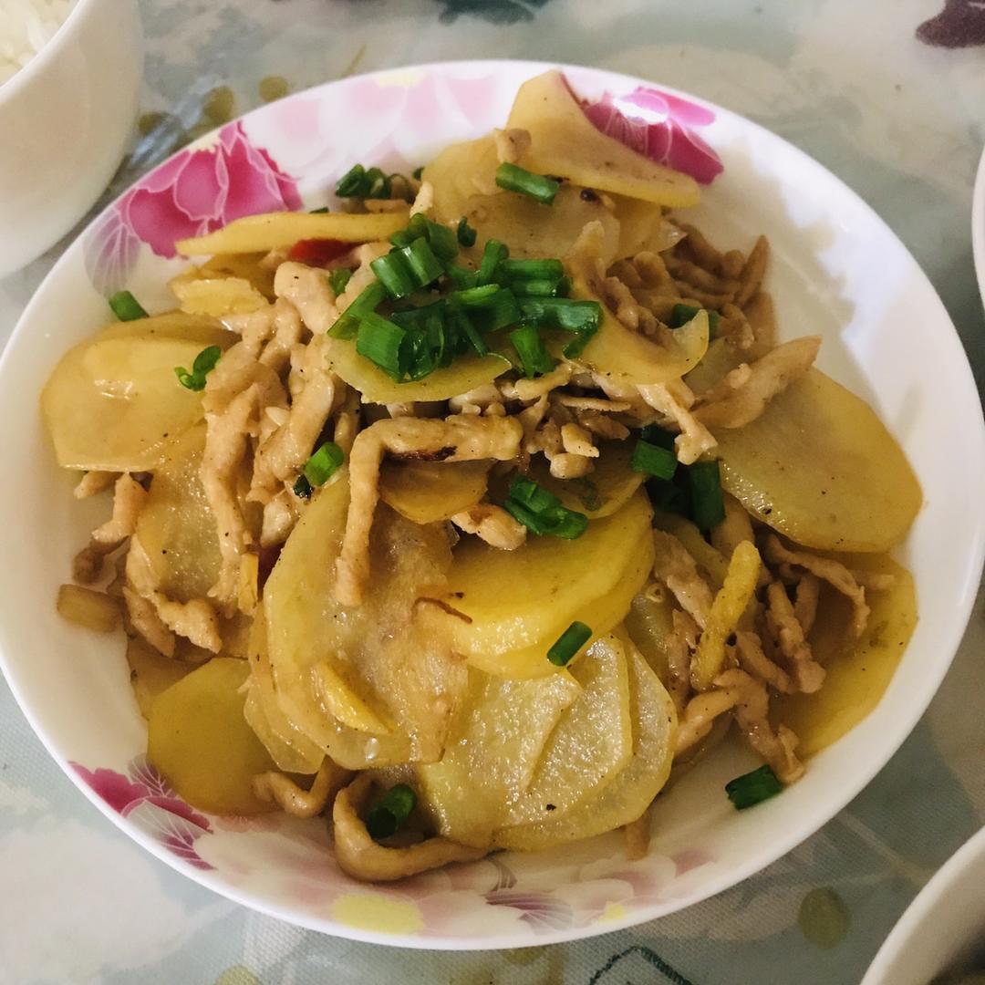 土豆片炒肉