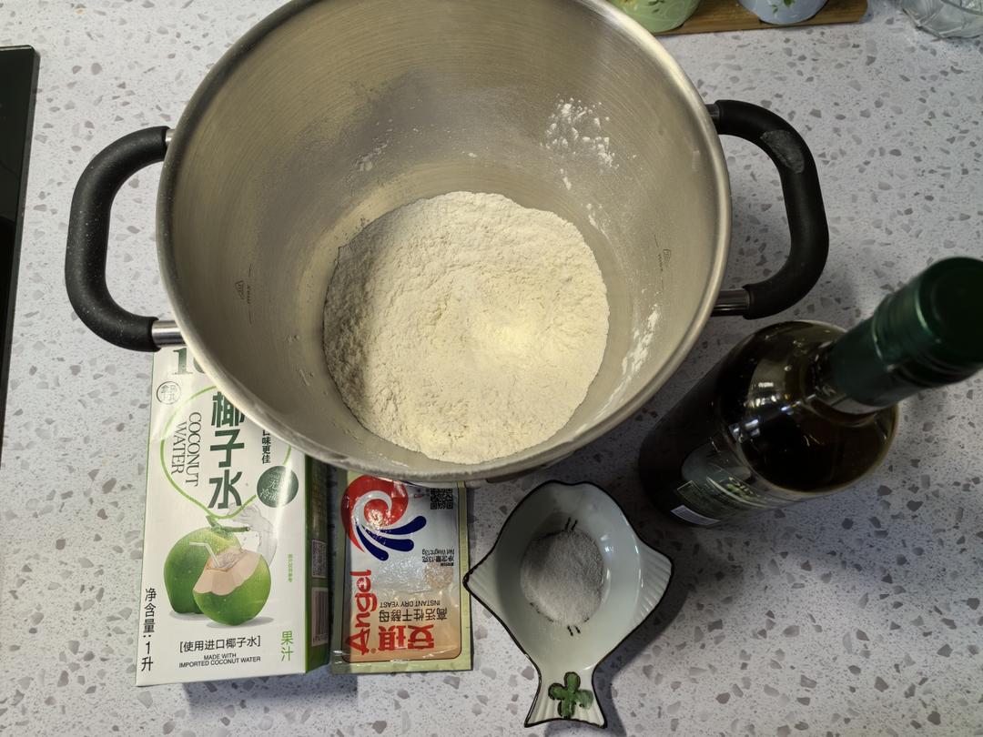 纯奶手撕吐司的做法 步骤1