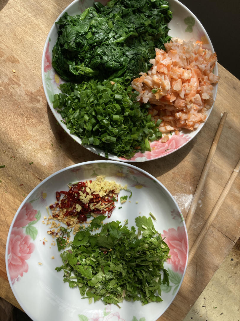薄皮馅饼的制作方法（鸡蛋菠菜、鸡蛋韭菜馅儿饼）