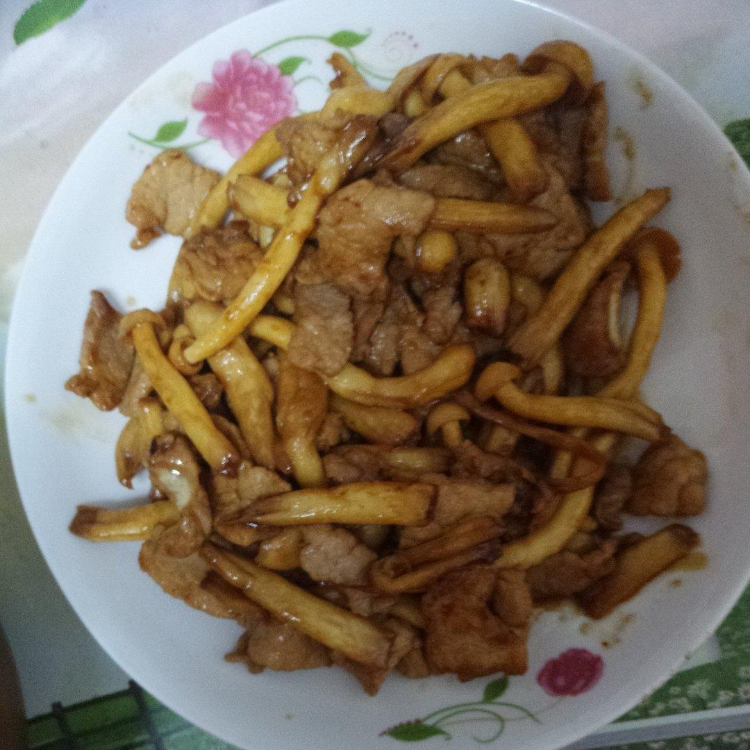 海鲜菇炒肉