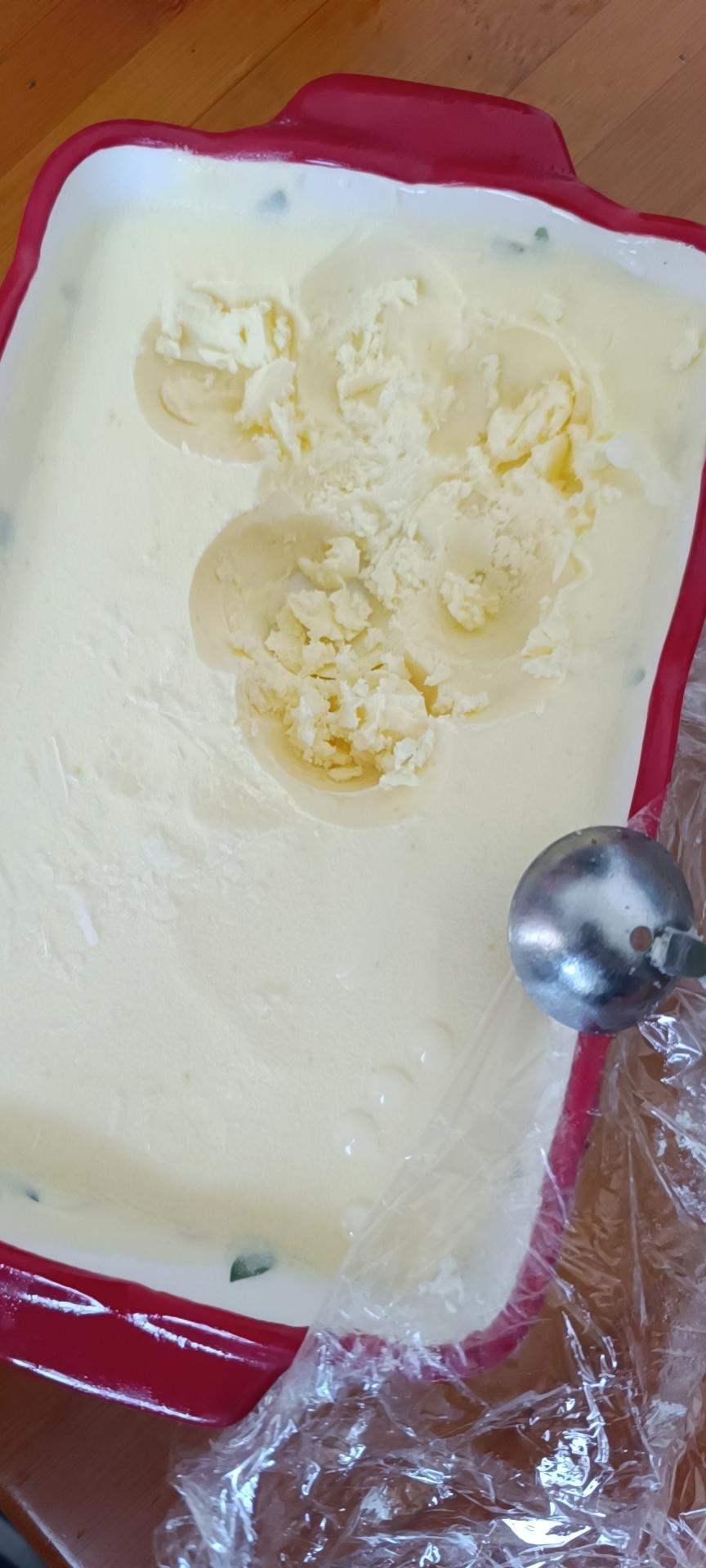 自制冰淇淋（懒人版无需搅拌的冰淇淋）