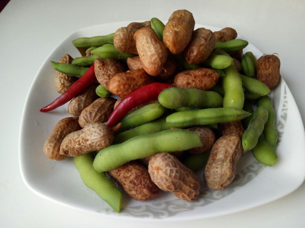 夜市必点:毛豆花生的做法