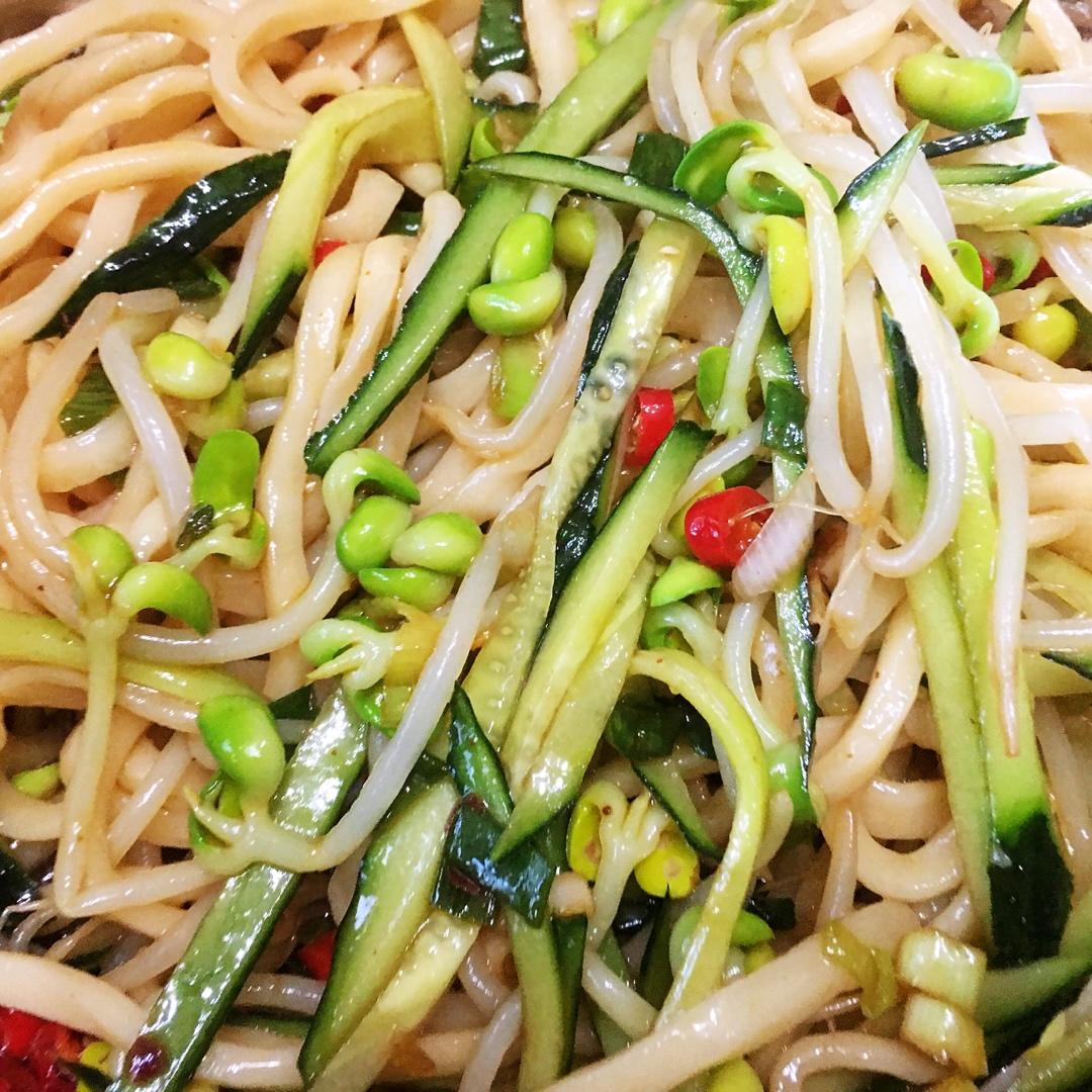 夏日快手凉拌面