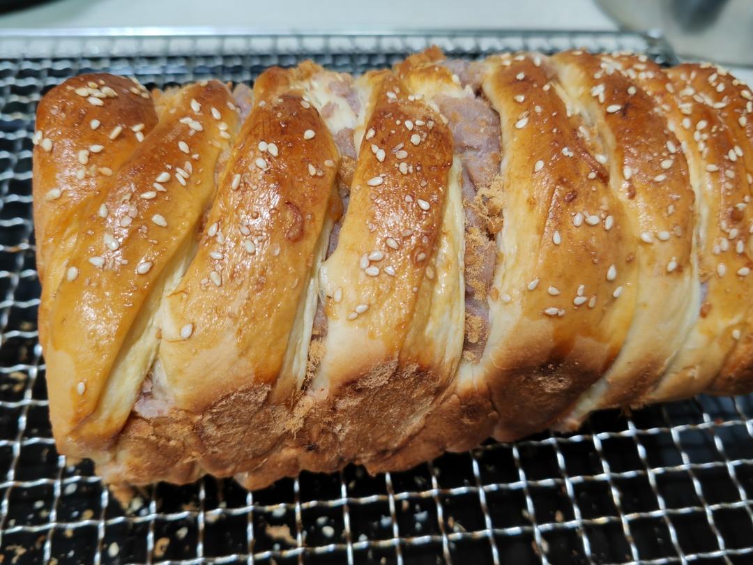 爆好吃的芋泥肉松吐司