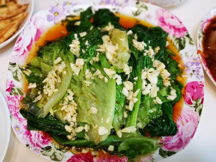 蒜香鲜美凉拌生菜