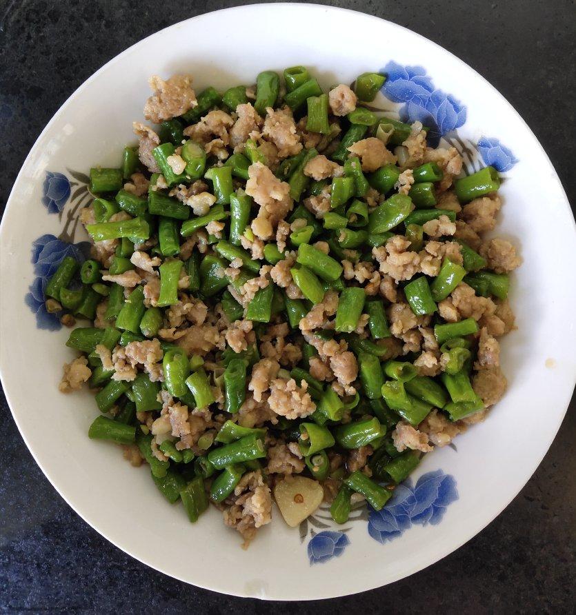 肉沫豆角下饭菜
