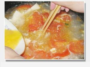 油面筋西红柿汤的做法 步骤4