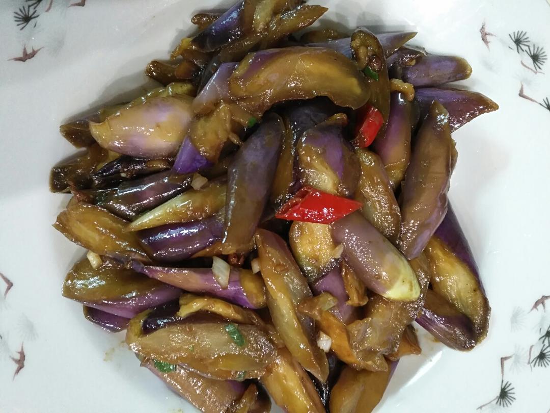 葱爆茄子的做法