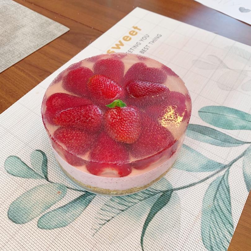 草莓慕斯