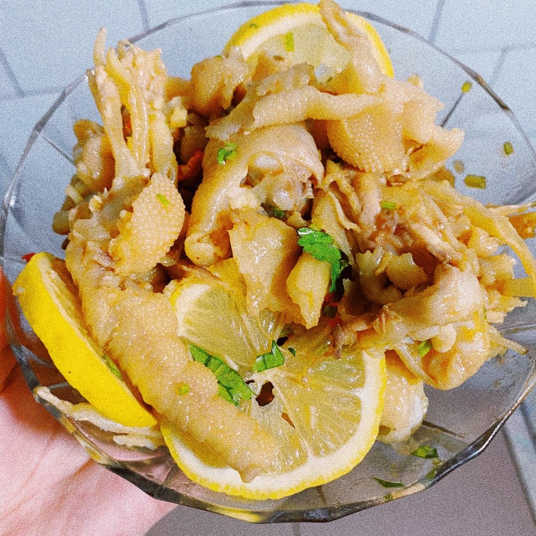 【酸辣无骨凤爪】