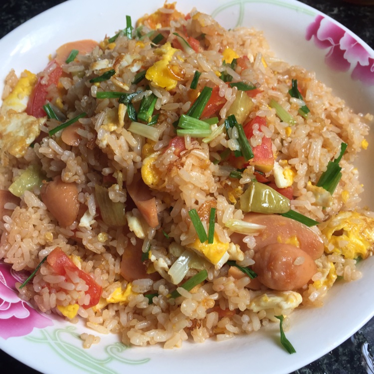 香肠鸡蛋炒饭