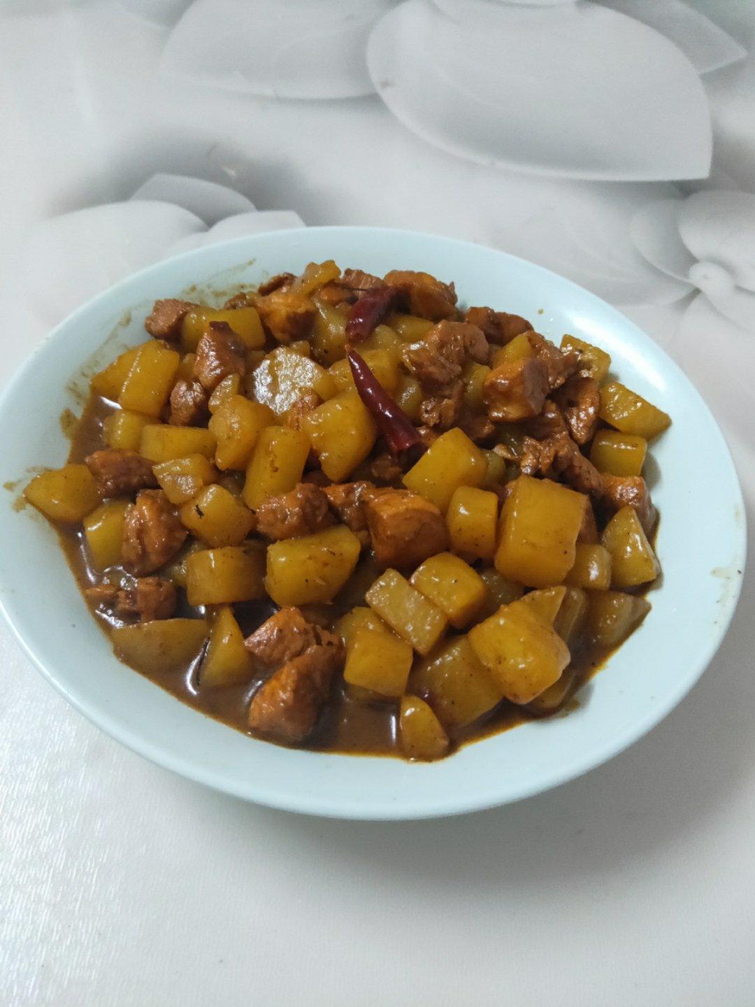 土豆炖鸡块