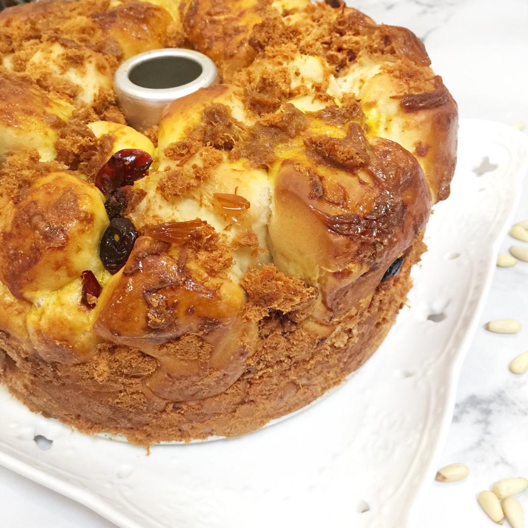 肉松色拉酱中空面包