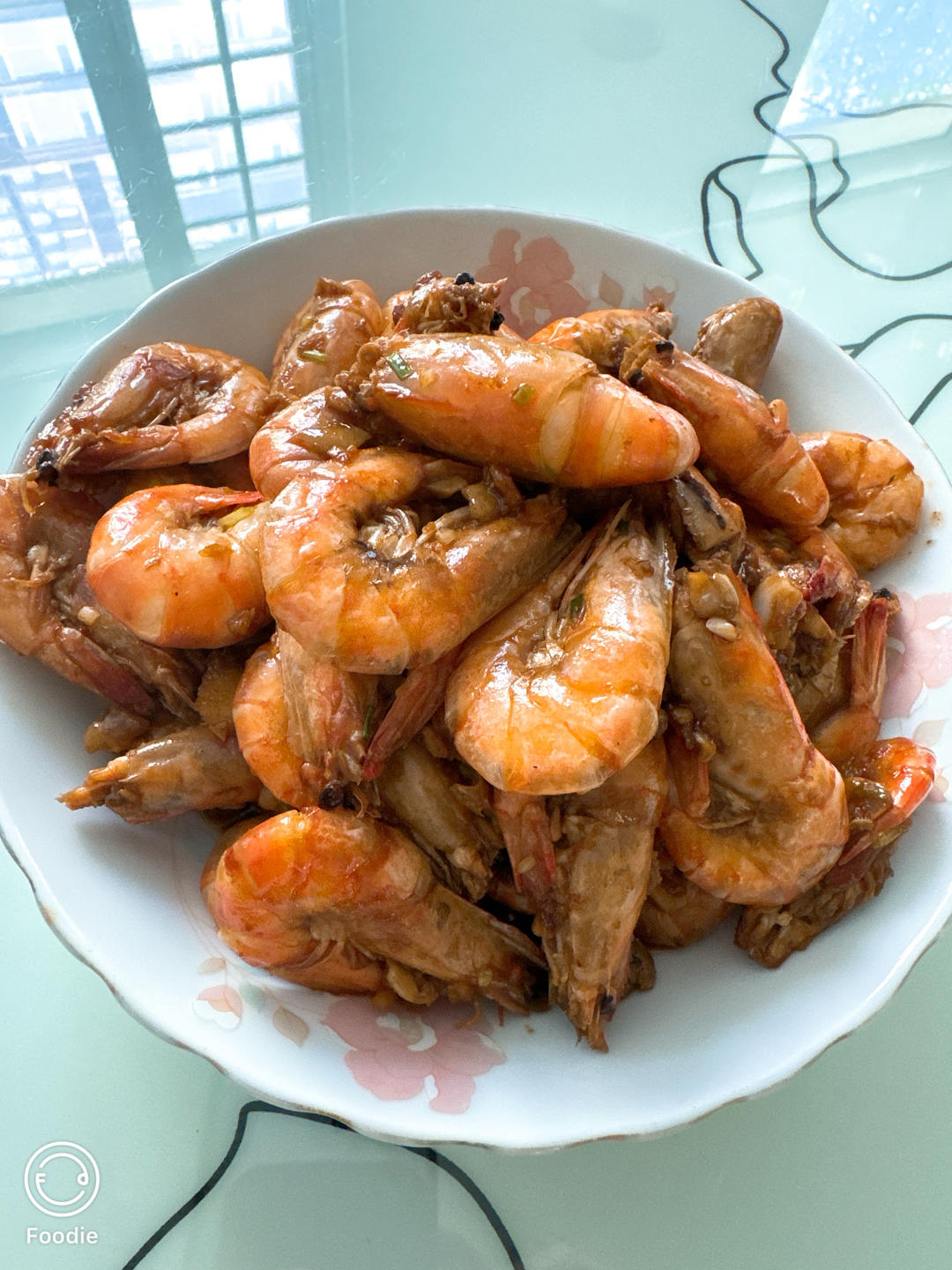 好吃到舔手的蒜爆罗氏虾（零失败，巨好吃)