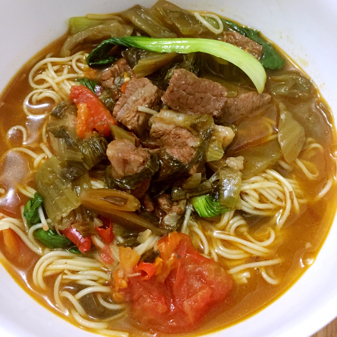老坛酸菜牛肉面