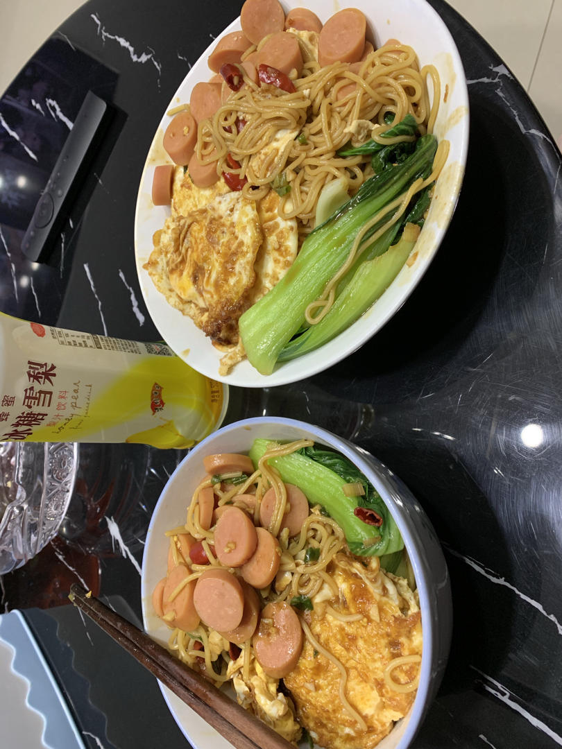 香到舔盘子🉐️荷包蛋焖面🍜超满足❗️