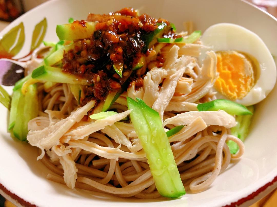 鸡丝凉面