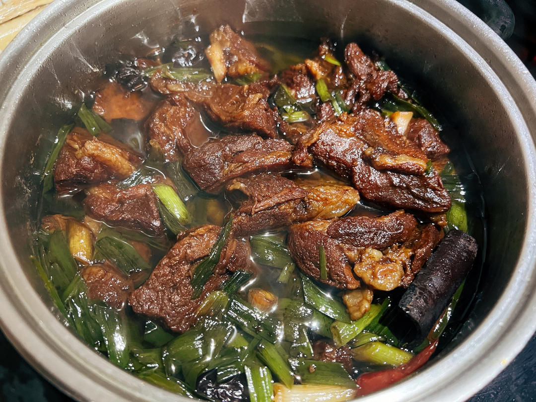 【红烧羊肉煲】