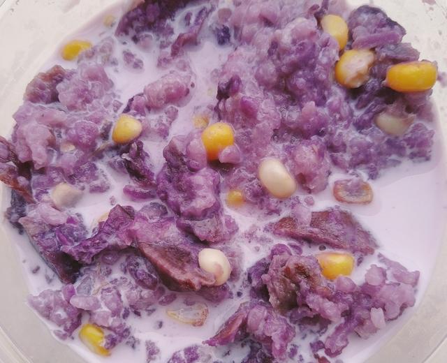 炒鸡简单宿舍料理‼️‼️‼️玉米紫薯牛奶粥💜💛的做法