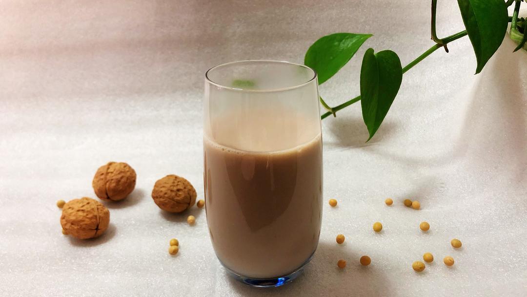 好喝又营养的核桃燕麦豆浆