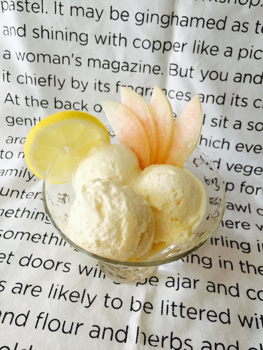 柠檬蜜桃冰淇淋（冰淇淋机版）的做法