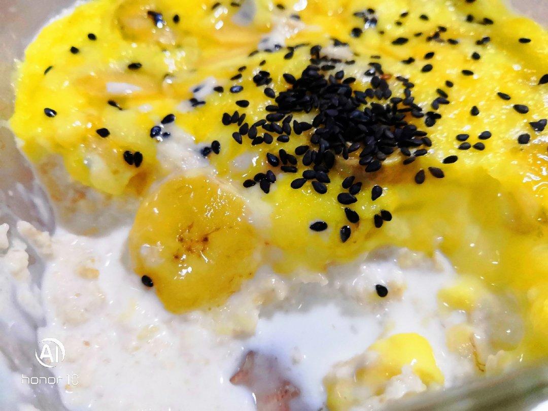 健康低脂早餐燕麦