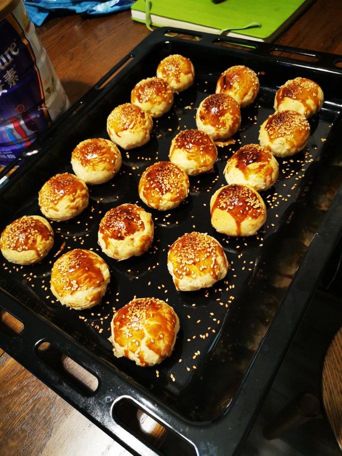 蛋黄酥酥酥（超级奶香黄油版）