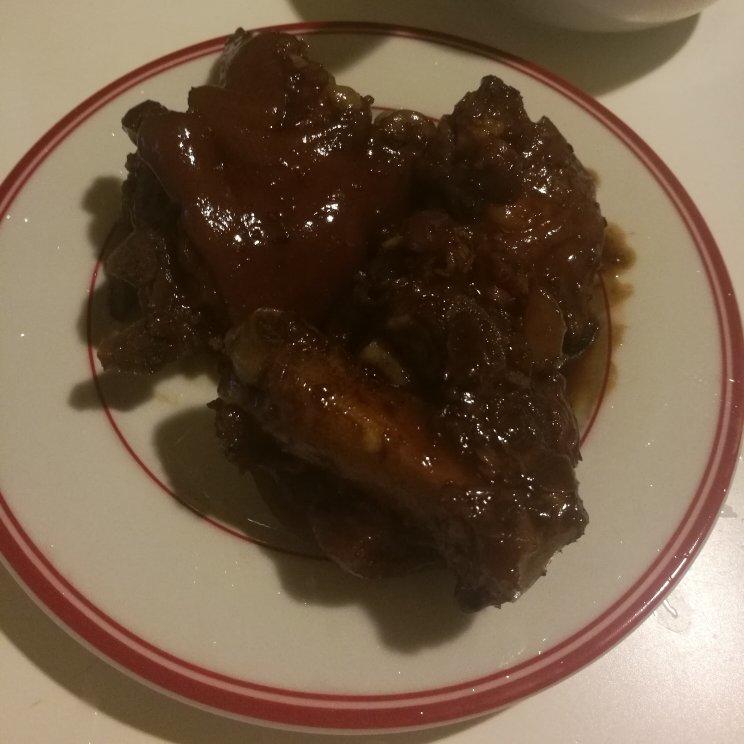 美味的家常菜：红烧猪蹄