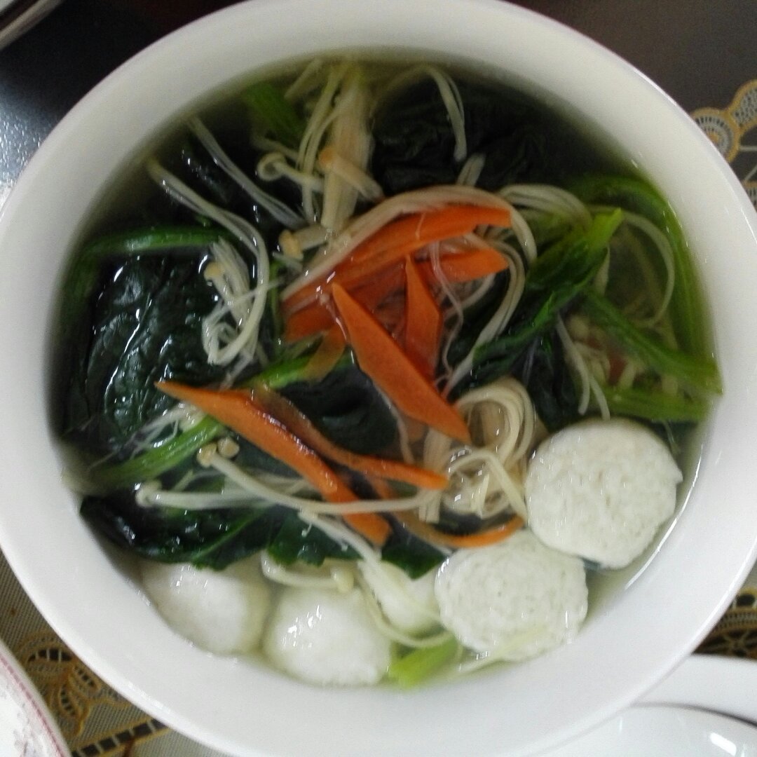 鱼丸菠菜汤