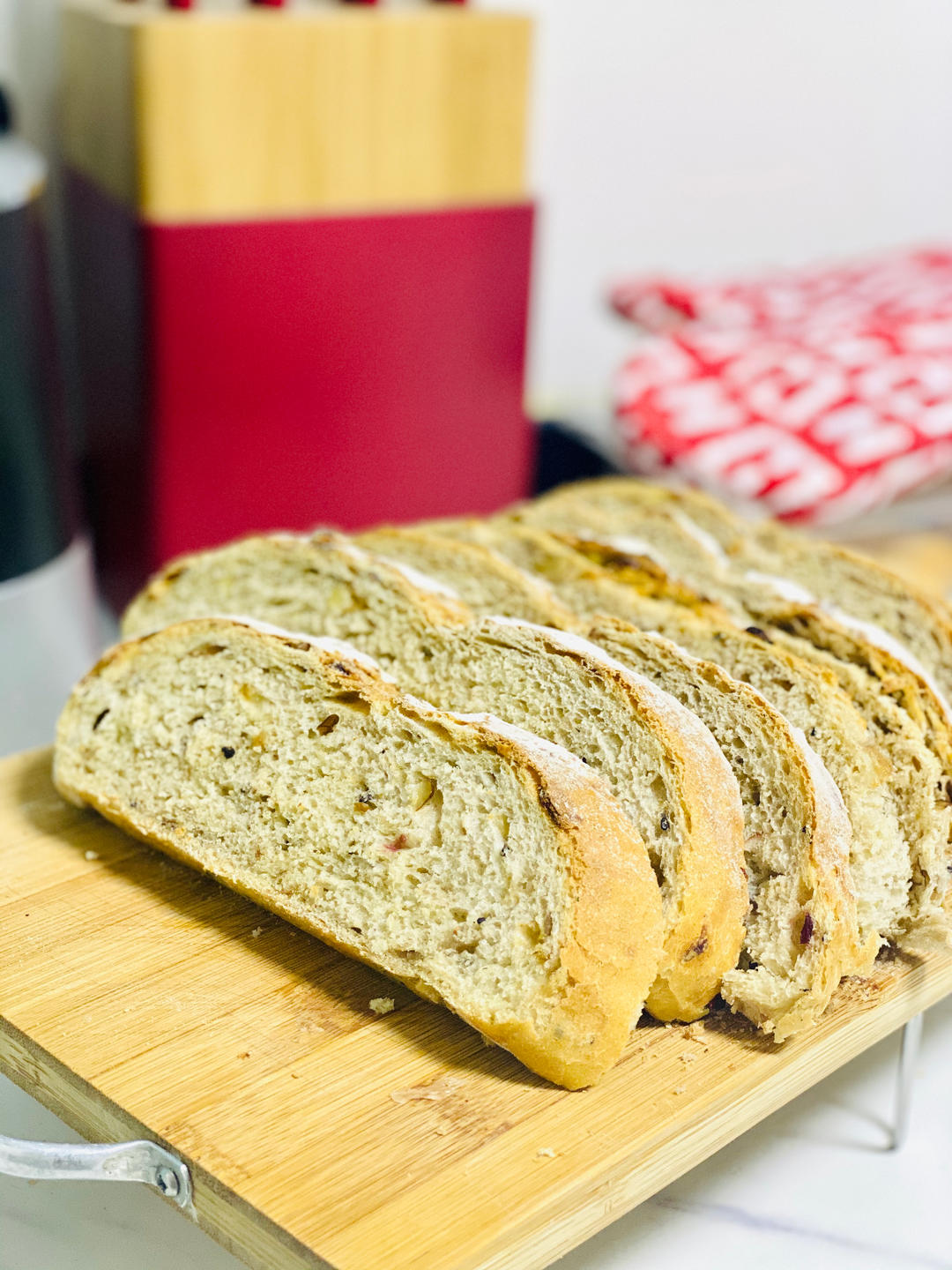 德国婆婆秘方·只多一料·香得上天的全麦核桃蔓越欧包