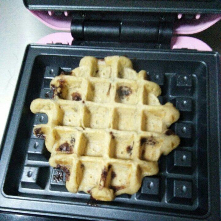 不需要泡打粉，不需要加糖的香蕉酸奶华夫饼