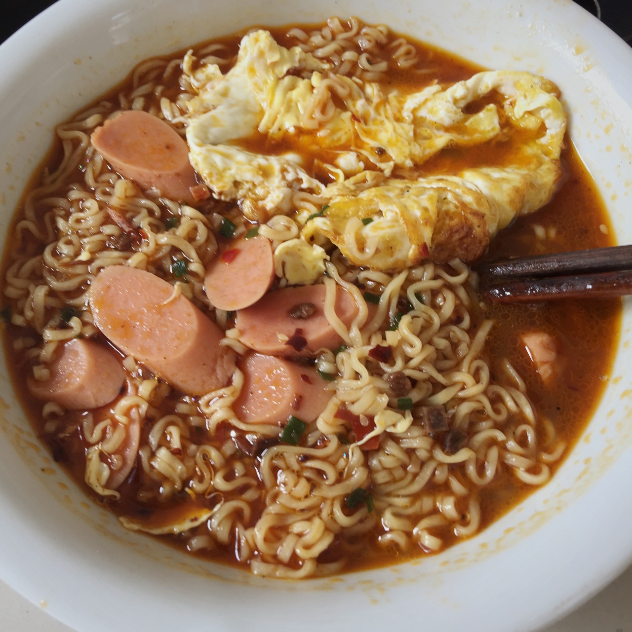 火腿泡面