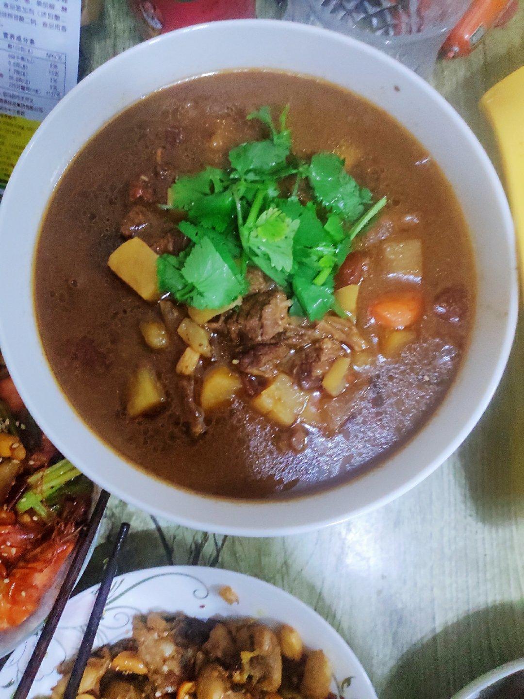 红烧牛肉土豆 （独家秘制）