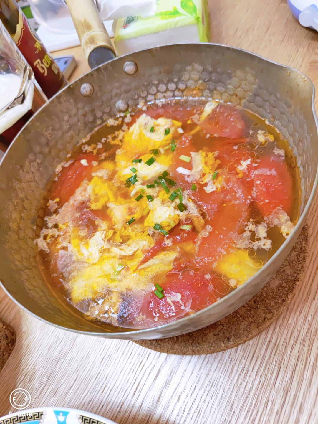 【跟我做不会错】简单又好喝的西红柿鸡蛋汤，家常又营养哦