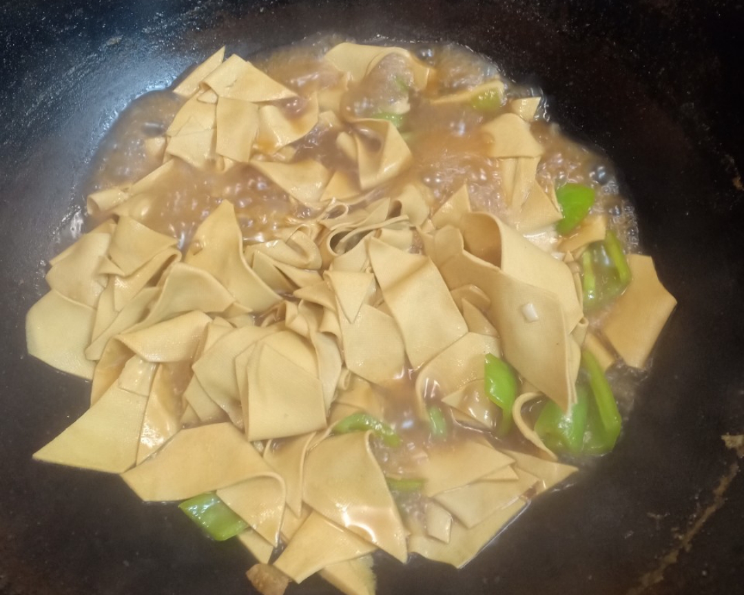 尖椒干豆腐的做法 步骤4