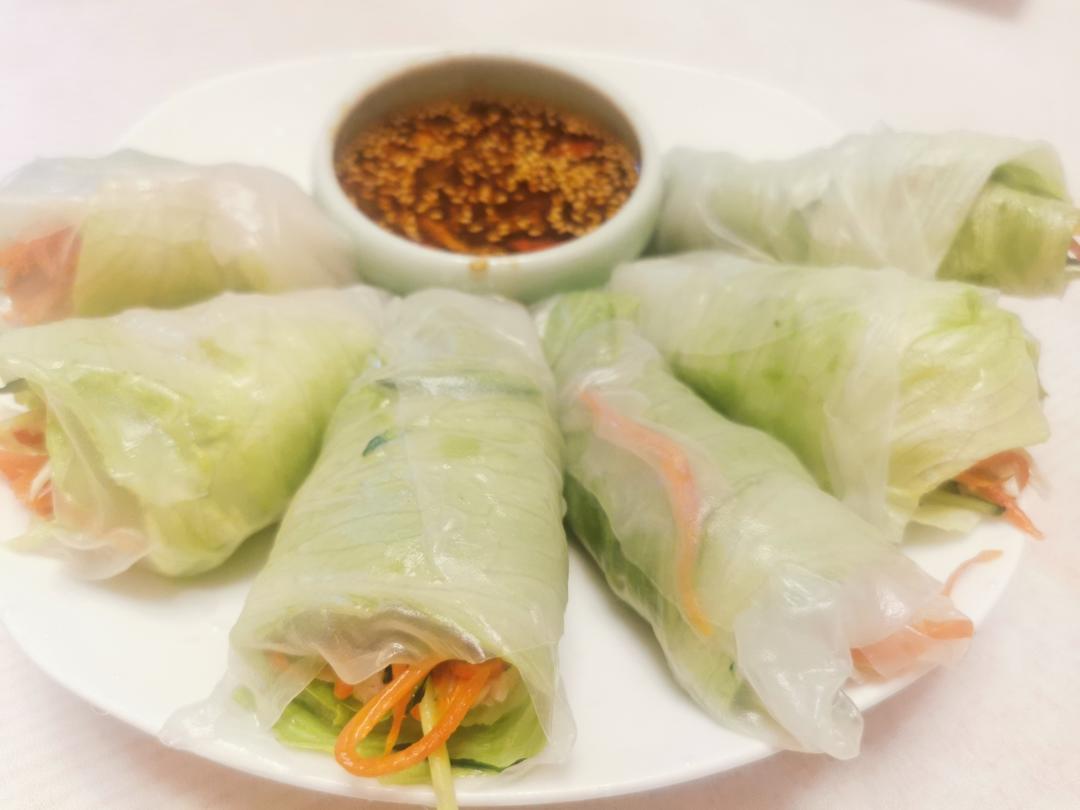 减脂又美味|好吃不胖的生菜鸡丝卷