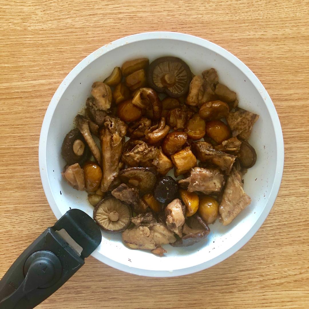 超美味的【板栗焖鸡】