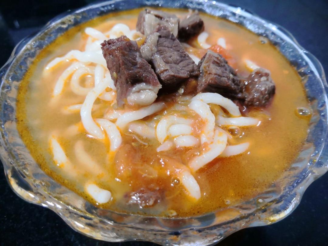 简单又好吃西红柿牛肉面