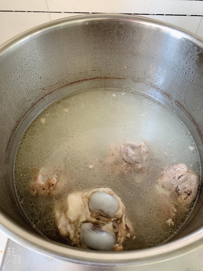 煮馄饨用的高汤