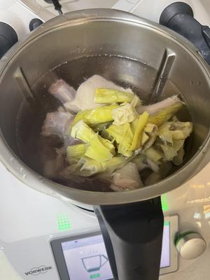 小美 扁尖鸭汤的做法 步骤4