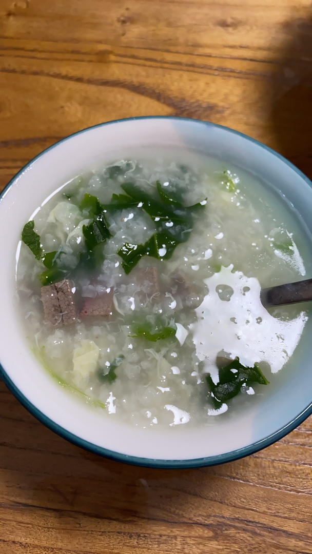 eric大山妈妈做的菠菜猪肝粥宝宝辅食食谱