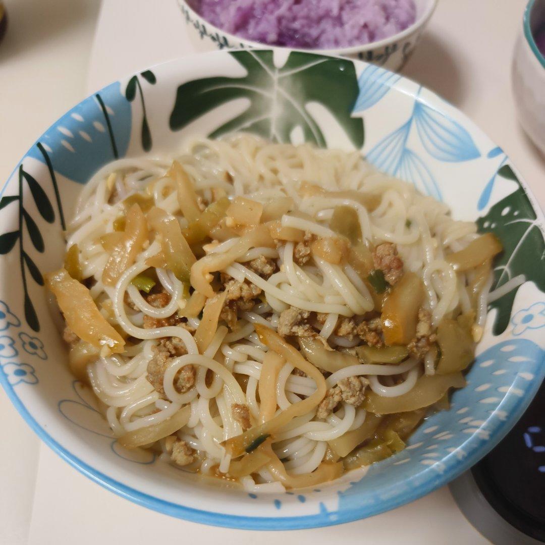 超快手的榨菜肉沫粉丝汤