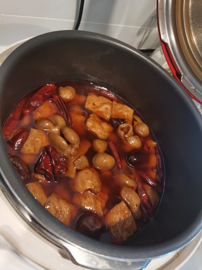 老重庆黄豆烧肥肠 超级美味的做法