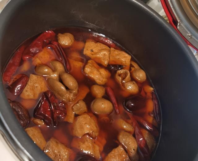 老重庆黄豆烧肥肠 超级美味的做法