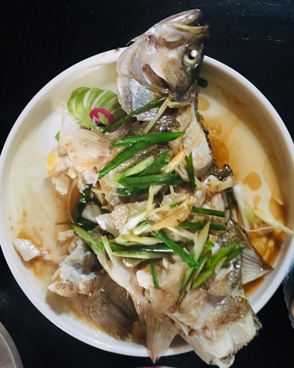 清蒸鲈鱼