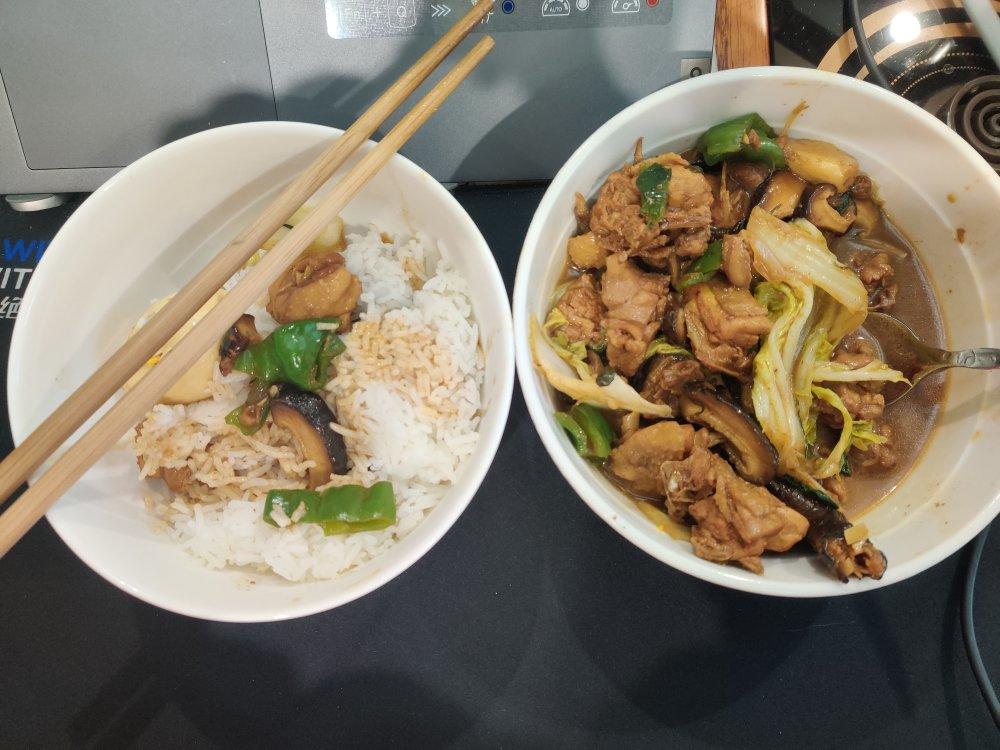 自制黄焖鸡真的绝了好吃到爆炸不夸张