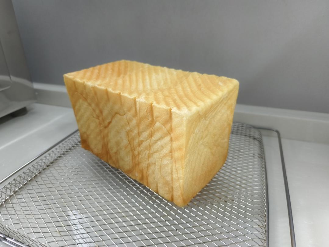 轻盐乳清吐司